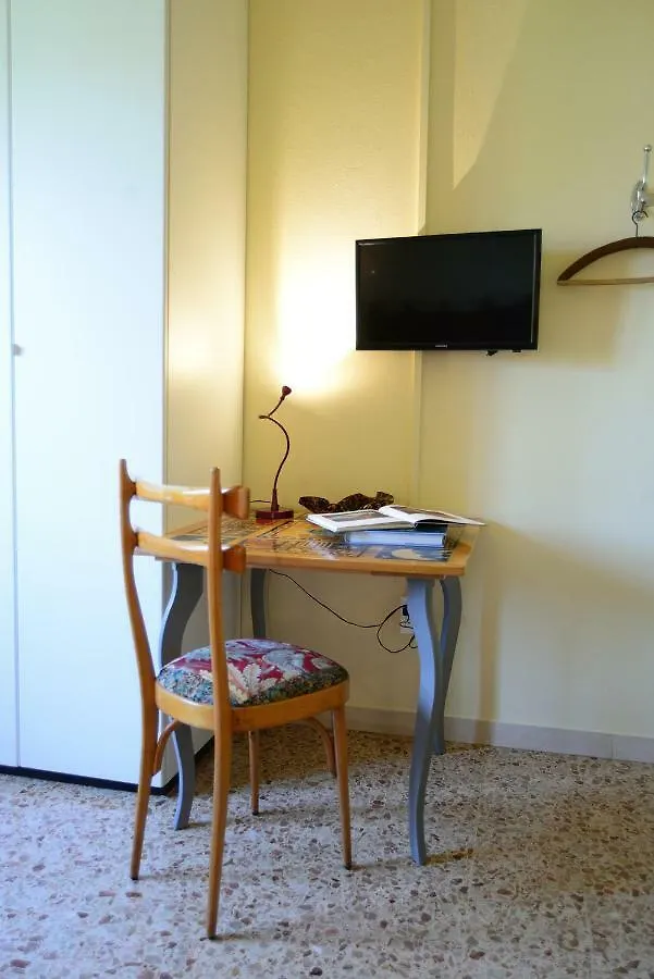 Bed And Breakfast Lucia 切塞纳